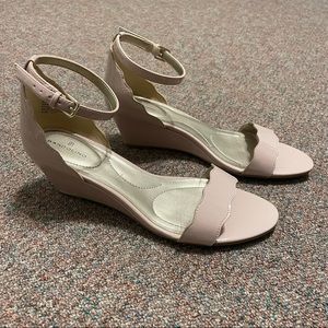 Pale Pink Wedges